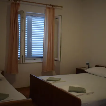 Apartamento By The Sea Starigrad, Paklenica - 17865 *