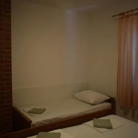 Apartamento By The Sea Starigrad, Paklenica - 17865 Starigrad Paklenica